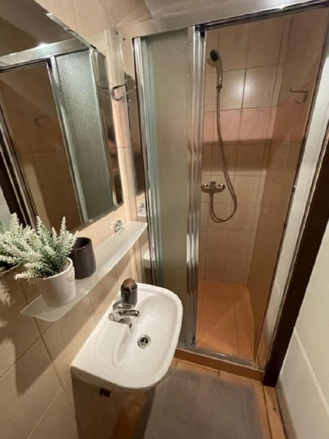 ドノヴァリPrivat Vavrusアパートメント エクステリア 写真